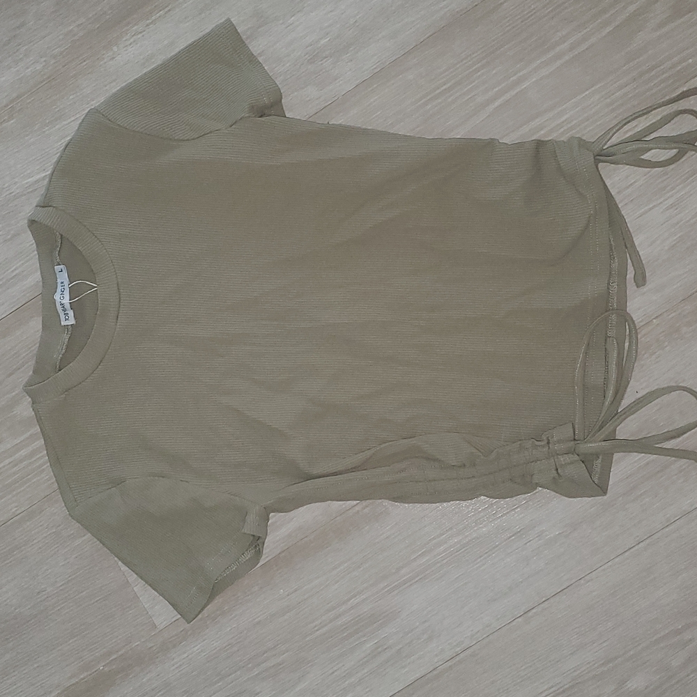 Ribbed t